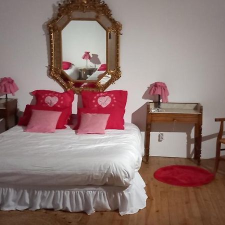 Les Demeures De La Laigne Bed and Breakfast Allas-Bocage Exteriör bild