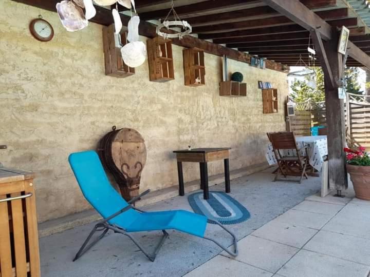 Les Demeures De La Laigne Bed and Breakfast Allas-Bocage Exteriör bild