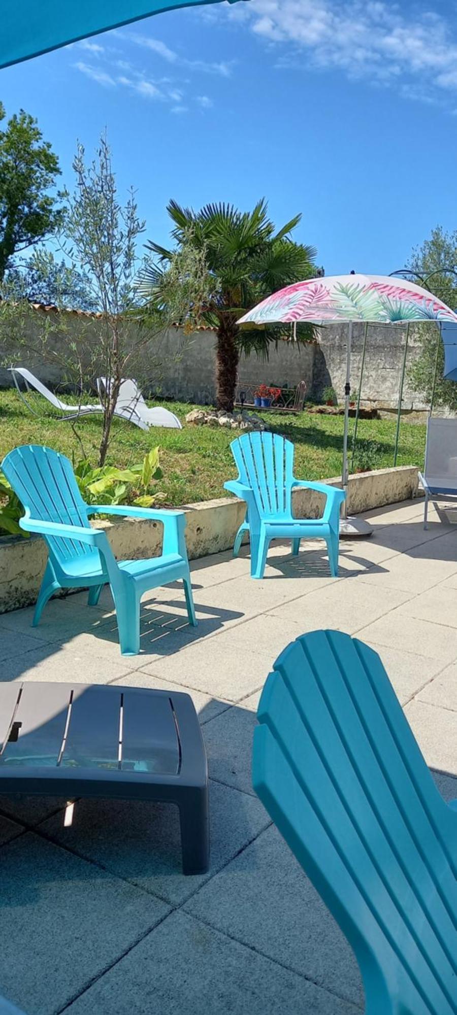 Les Demeures De La Laigne Bed and Breakfast Allas-Bocage Exteriör bild