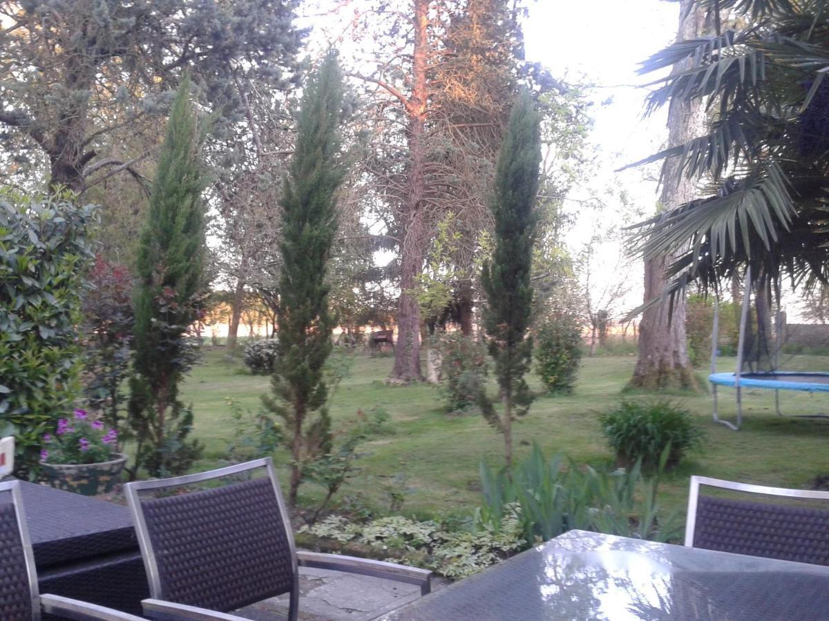 Les Demeures De La Laigne Bed and Breakfast Allas-Bocage Exteriör bild